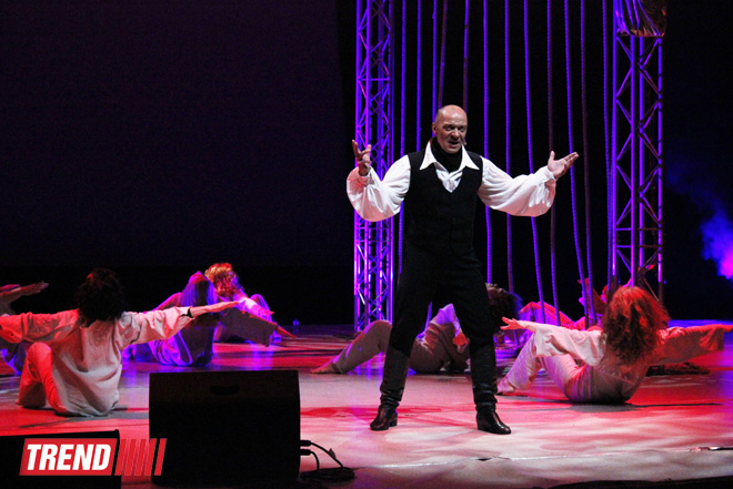 Театр Рыбникова представил в Баку потрясающую рок-оперу "Юнона и Авось" (ФОТО)