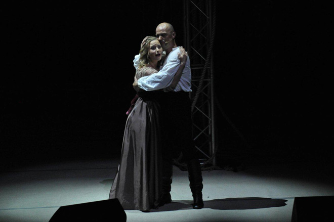 Театр Рыбникова представил в Баку потрясающую рок-оперу "Юнона и Авось" (ФОТО)