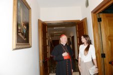 Первая леди Азербайджана встретилась с председателем Папской комиссии по священной археологии (ФОТО)