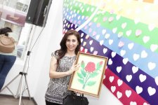 В Баку открылась благотворительная выставка "Радуга" (ФОТО)