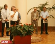 Выставка художника Айдына Раджабова: традиции и современные направления коврового искусства (ФОТО)