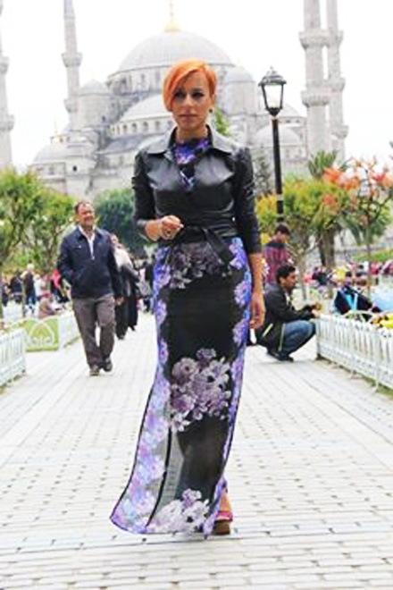 Тунзаля Агаева и Сура Аскерли сняли в Стамбуле проект "Qovuş ona" (ФОТО)