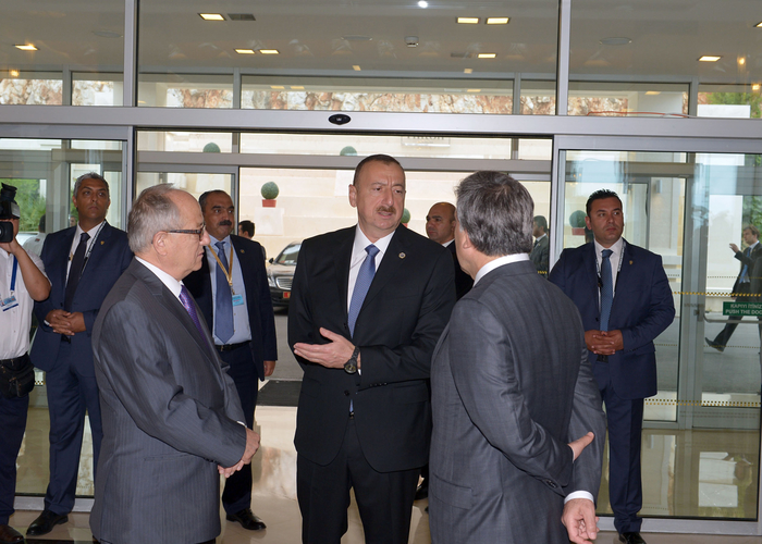 Президент Ильхам Алиев: На определенном этапе Совет сотрудничества тюркоязычных государств должен подумать о создании совместного инвестиционного фонда (ФОТО)