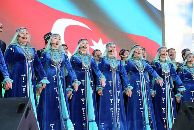 Улькер Алиева вошла в число лучших исполнителей Фестиваля тюркской молодежи в России (ВИДЕО-ФОТО)