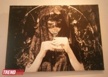 В Баку открылась выставка Семры Ахундовой "Невидимый" (ФОТО)