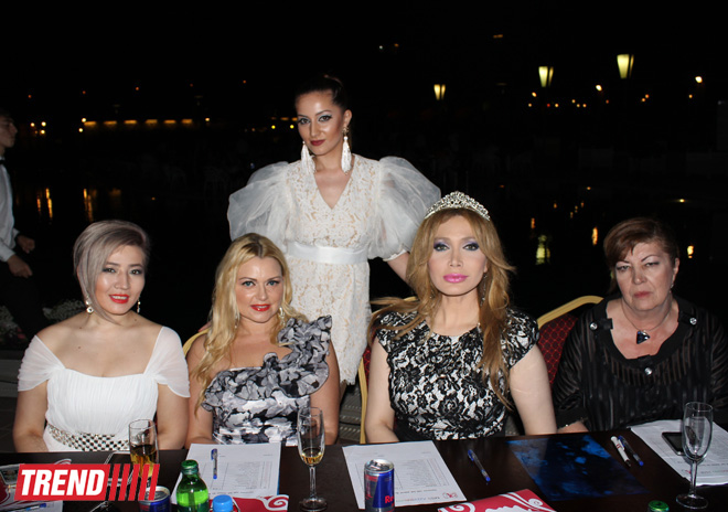 На берегу Каспия прошел финал конкурса красоты "Мисс Азербайджан 2014" (ФОТО)