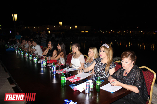 На берегу Каспия прошел финал конкурса красоты "Мисс Азербайджан 2014" (ФОТО)