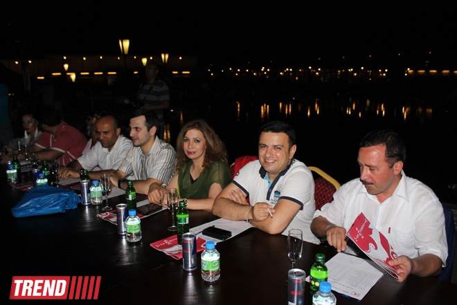 На берегу Каспия прошел финал конкурса красоты "Мисс Азербайджан 2014" (ФОТО)