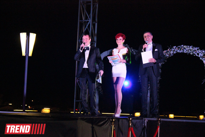 На берегу Каспия прошел финал конкурса красоты "Мисс Азербайджан 2014" (ФОТО)