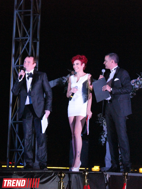 На берегу Каспия прошел финал конкурса красоты "Мисс Азербайджан 2014" (ФОТО)