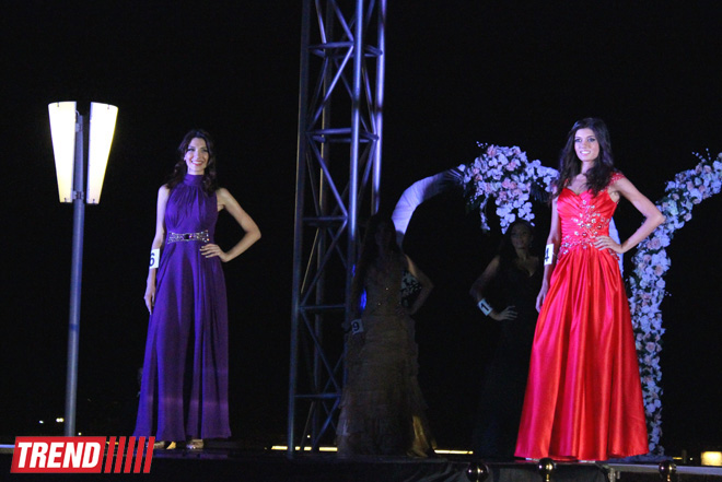 На берегу Каспия прошел финал конкурса красоты "Мисс Азербайджан 2014" (ФОТО)