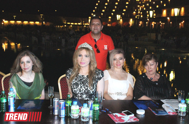 На берегу Каспия прошел финал конкурса красоты "Мисс Азербайджан 2014" (ФОТО)