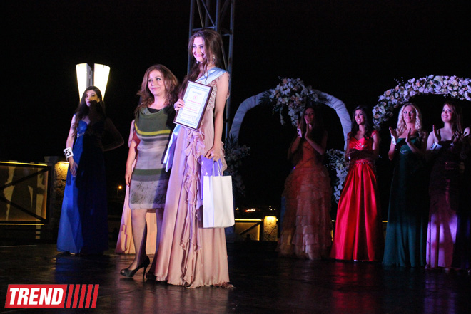 На берегу Каспия прошел финал конкурса красоты "Мисс Азербайджан 2014" (ФОТО)