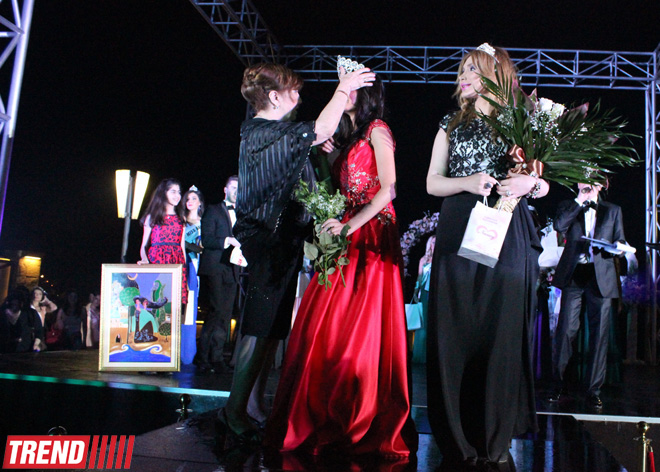 На берегу Каспия прошел финал конкурса красоты "Мисс Азербайджан 2014" (ФОТО)