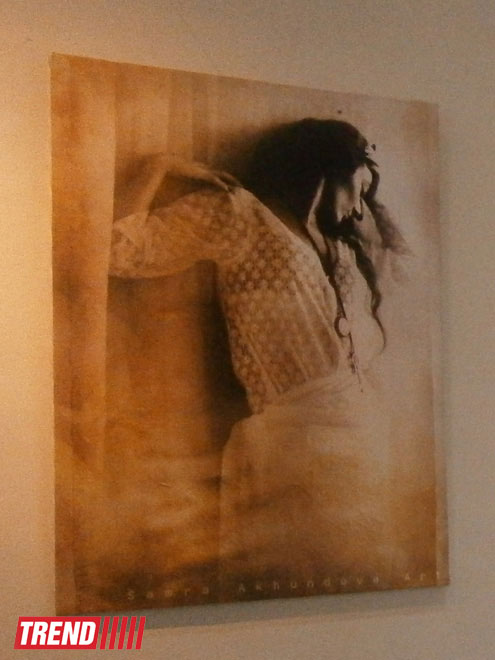 В Баку открылась выставка Семры Ахундовой "Невидимый" (ФОТО)