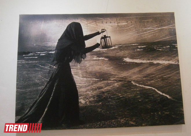 В Баку открылась выставка Семры Ахундовой "Невидимый" (ФОТО)