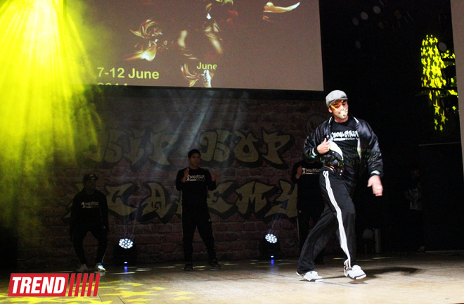 Американская группа "Soul Street Dance Co." и праздник хип-хопа в Баку (ФОТО)