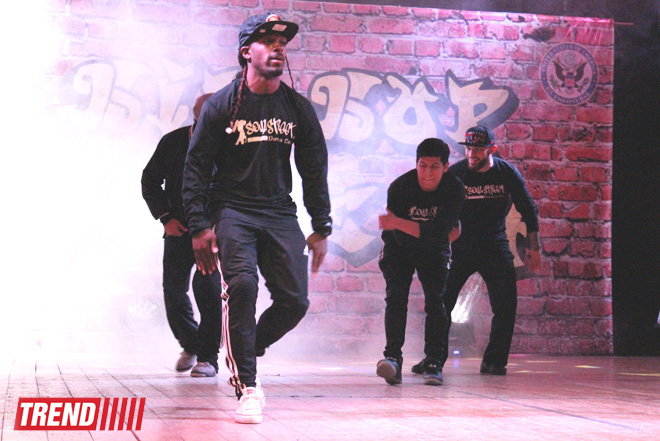 Американская группа "Soul Street Dance Co." и праздник хип-хопа в Баку (ФОТО)