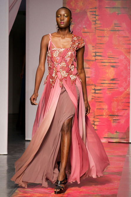 Фахрия Халафова представила в Париже этнический стиль Азербайджана и Африки (ФОТО)