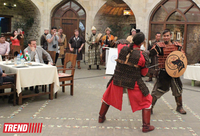 Потомки Атиллы представили боевое искусство в Баку: "Единство тюркского мира" (ФОТО)