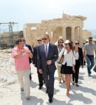 Президент Азербайджана и его супруга посетили Афинский акрополь (ФОТО)