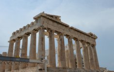 Президент Азербайджана и его супруга посетили Афинский акрополь (ФОТО)