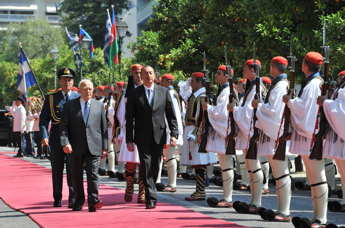 В Афинах состоялась церемония официальной встречи Президента Азербайджана Ильхама Алиева (ФОТО)