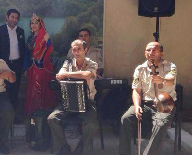 Танцовщица Фатима Фаталиева выступила с концертом перед военнослужащими (фото)