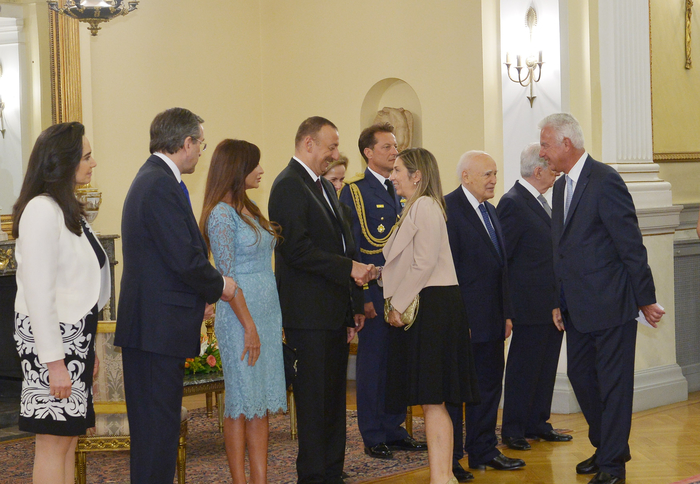 Президент Ильхам Алиев: Азербайджан заинтересован в инвестировании греческой экономики (ФОТО)