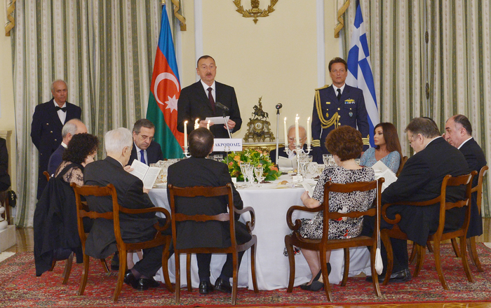 Президент Ильхам Алиев: Азербайджан заинтересован в инвестировании греческой экономики (ФОТО)