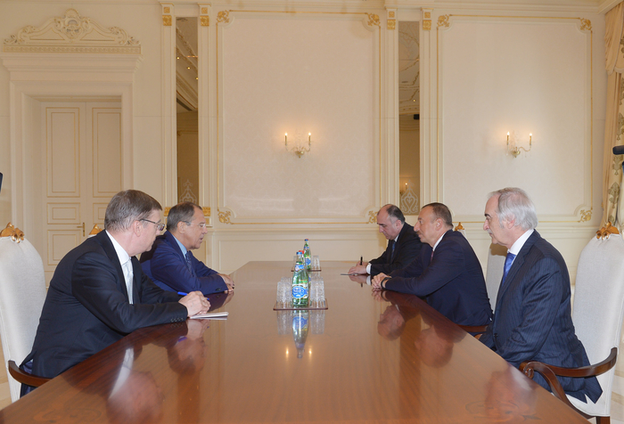 Президент Азербайджана принял министра иностранных дел России (ФОТО)
