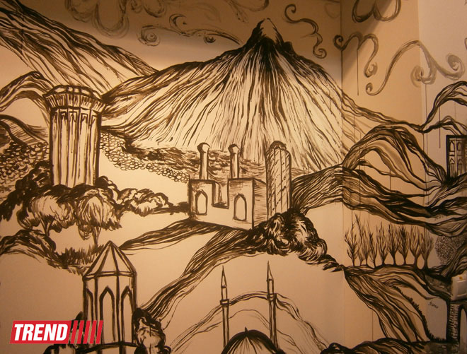 Ляман Юсифли показала достопримечательности Азербайджана, расписав стены художественной галереи (ФОТО)