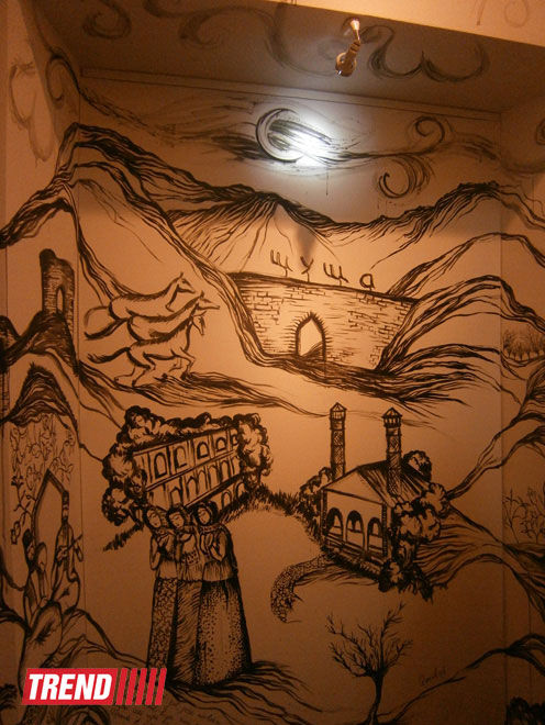 Ляман Юсифли показала достопримечательности Азербайджана, расписав стены художественной галереи (ФОТО)