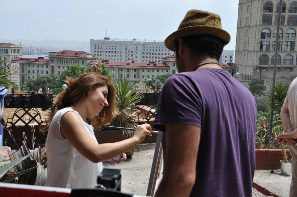 В бакинской галерее "Art Villa" прошел интерактивный творческий пленэр (ФОТО)