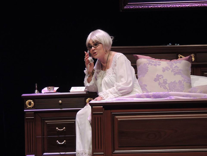 Потрясающий бенефис Амалии Панаховой в премьере "Игры женщин" по пьесе Кшиштофа Занусси (ФОТО)