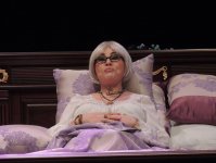 Потрясающий бенефис Амалии Панаховой в премьере "Игры женщин" по пьесе Кшиштофа Занусси (ФОТО)