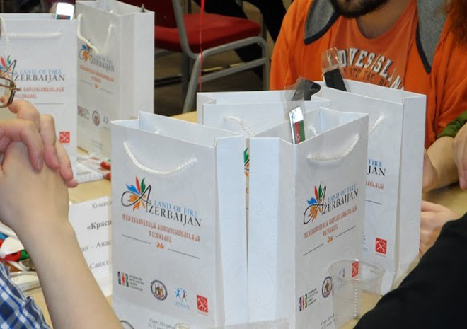 В Санкт-Петербурге прошел международный фестиваль "Азербайджан - страна огней"(ФОТО)