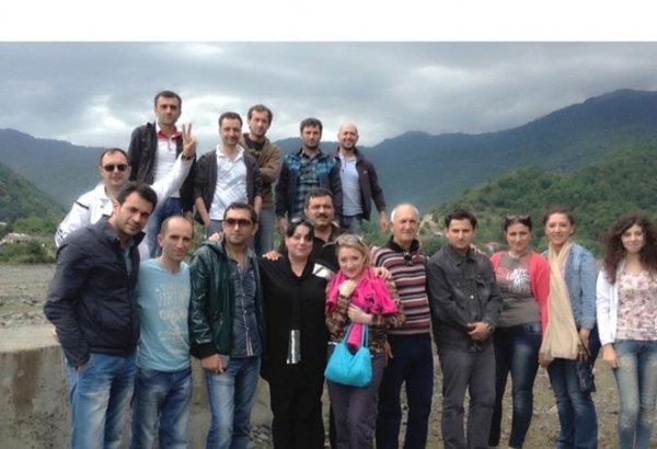 Коллектив Аздрамы выступил с гастролями в регионах страны (фото)