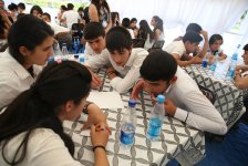 В Шамкире прошло первенство города по "Что? Где? Когда?" с участием 30 команд (ФОТО)