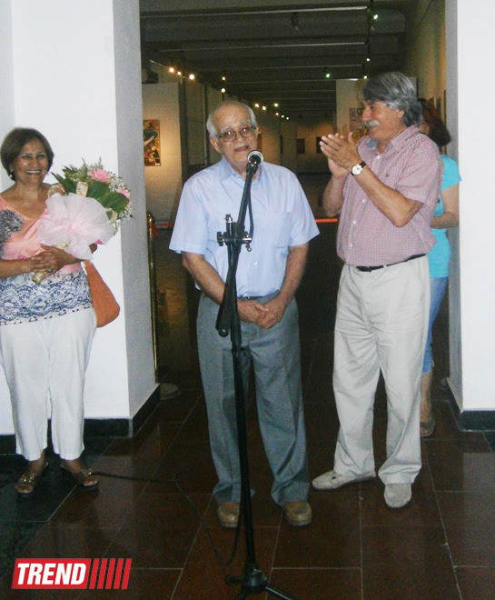 В Баку открылась выставка Чингиза Дадашлы (ФОТО)