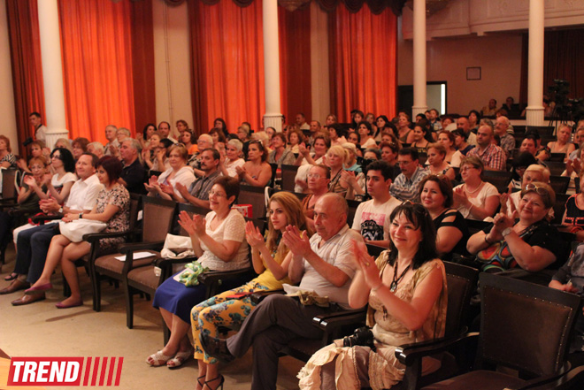 Юбилейный Международный Бакинский фестиваль авторской песни покоряет сердца зрителей (ФОТО)