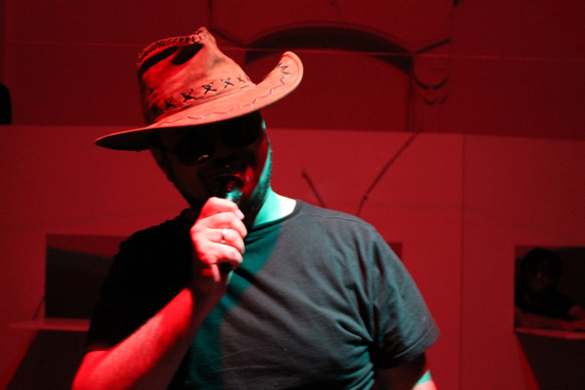 В Баку представлен спектакль по мотивам произведений Габриэля Гарсиа Маркеса (ФОТО)