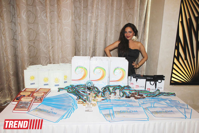 Состоялось открытие фестиваля "Бакинская жемчужина-2014" с участием известных знатоков (ФОТО)