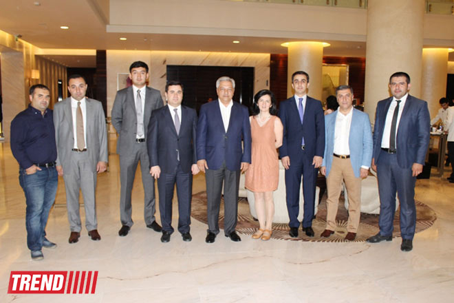 Состоялось открытие фестиваля "Бакинская жемчужина-2014" с участием известных знатоков (ФОТО)