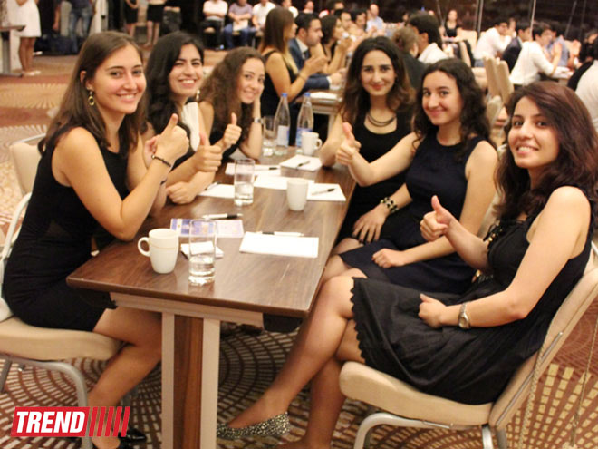 Состоялось открытие фестиваля "Бакинская жемчужина-2014" с участием известных знатоков (ФОТО)