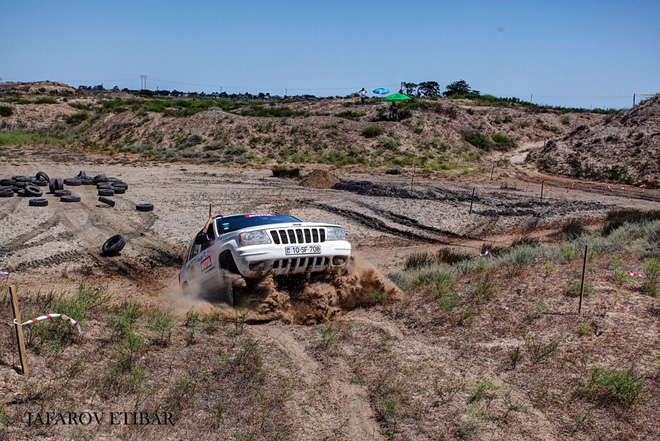 В Баку на берегу Каспия состоится захватывающее автошоу  "Пляжный Триал" (ФОТО)