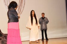 "Маска безумия или магия искусства" - в Баку представили оригинальную компиляцию по Шекспиру и Чехову (ФОТО)