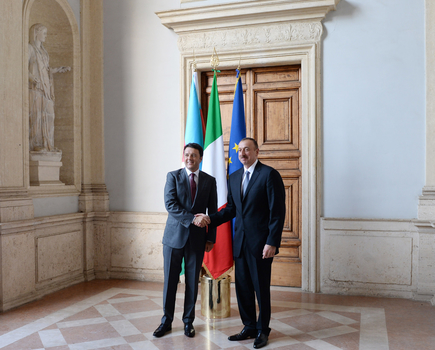 Президент Азербайджана встретился с премьер-министром Италии (ФОТО)