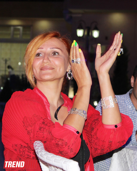 В Баку прошла церемония вручения премии "Mətbuatın dostu" (ФОТО)