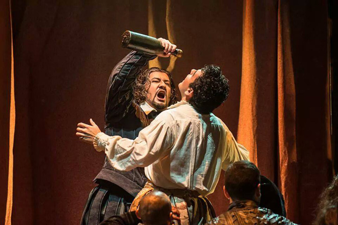 Авез Абдулла с большим успехом выступил  в Чили в опере «Отелло» (ФОТО)